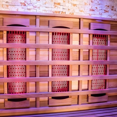 4 Orang Ruang Sauna Kayu Mewah Hemlock Sauna Inframerah Kayu Cedar Merah Dalam Ruangan